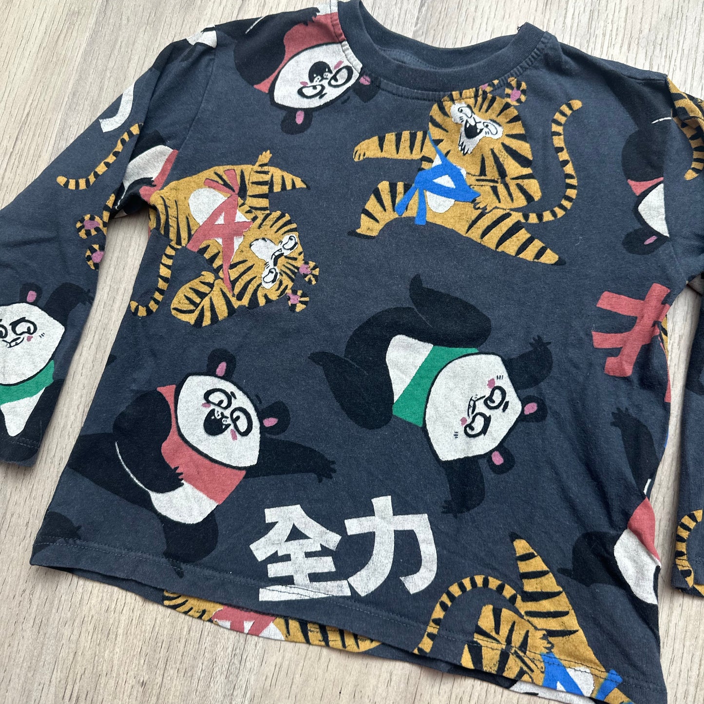 T-Shirt Zara : 4 ans