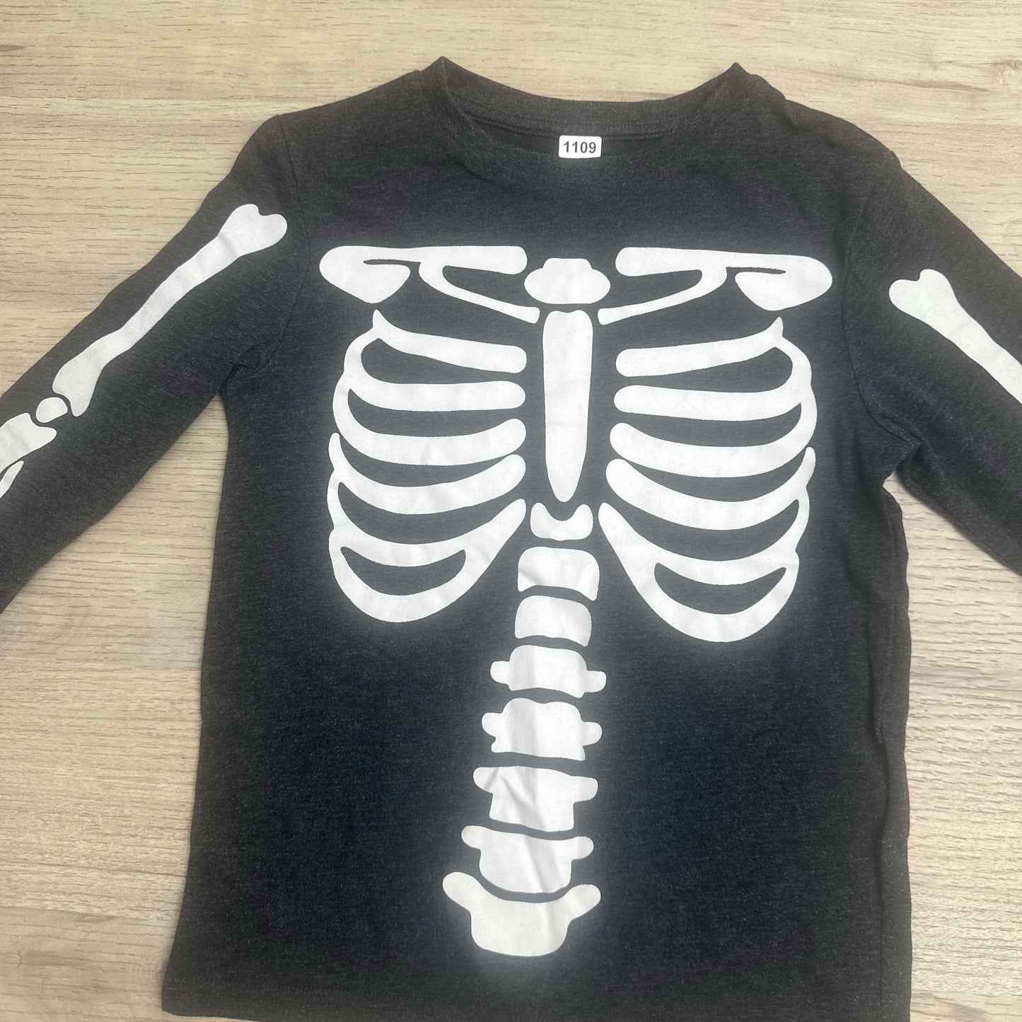 T-Shirt Gémo Halloween squelette : 6 ans