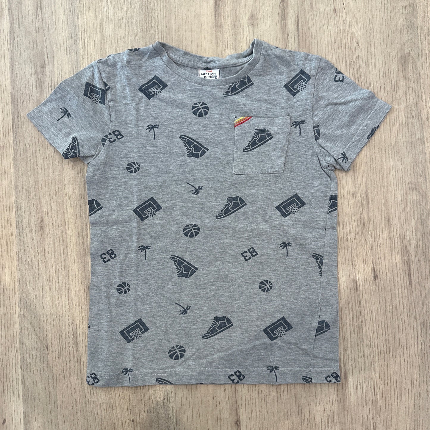 T-shirt tape à l’œil : 8 ans