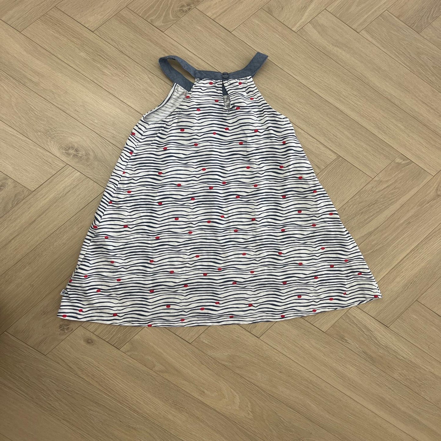 Robe Okaidi : 8 ans