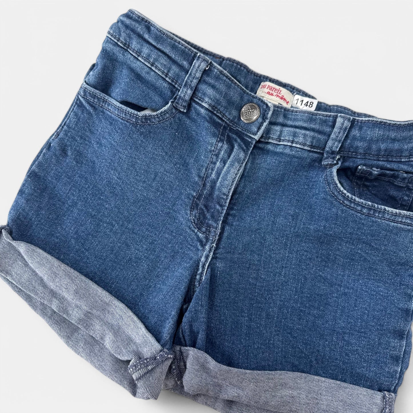 Short Du Pareil au même : 8 ans
