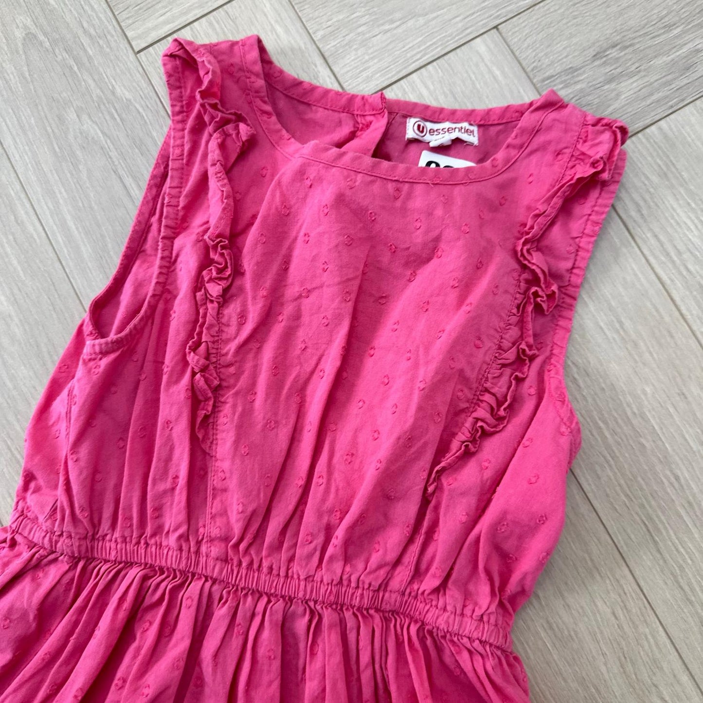 Robe U essentiel u : 6 ans