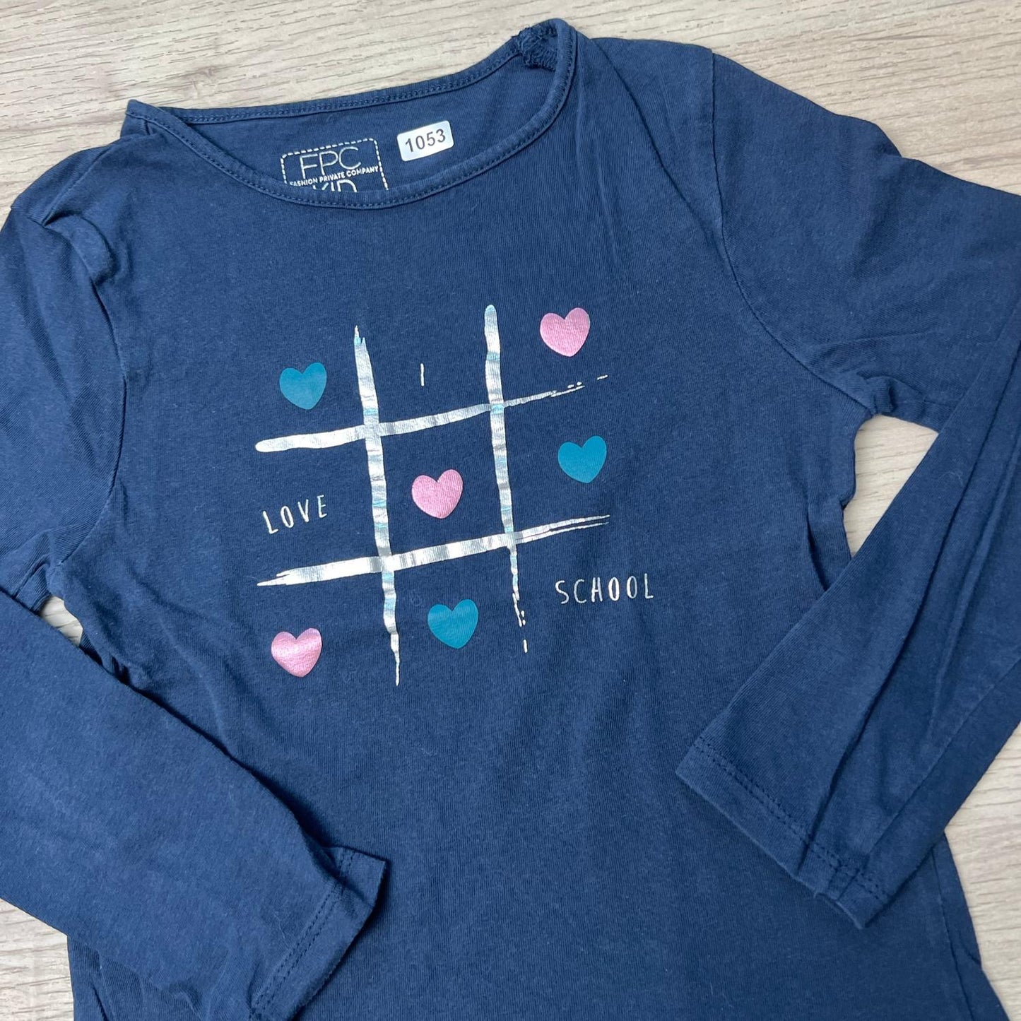 T-Shirt Fashion Private Company : 6 ans