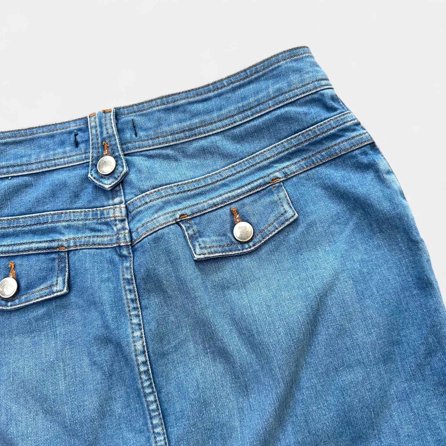 Jupe Morgan : 16 ans