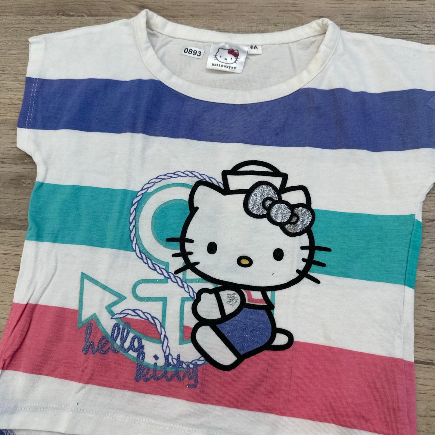 T-Shirt hello kitty : 6 ans