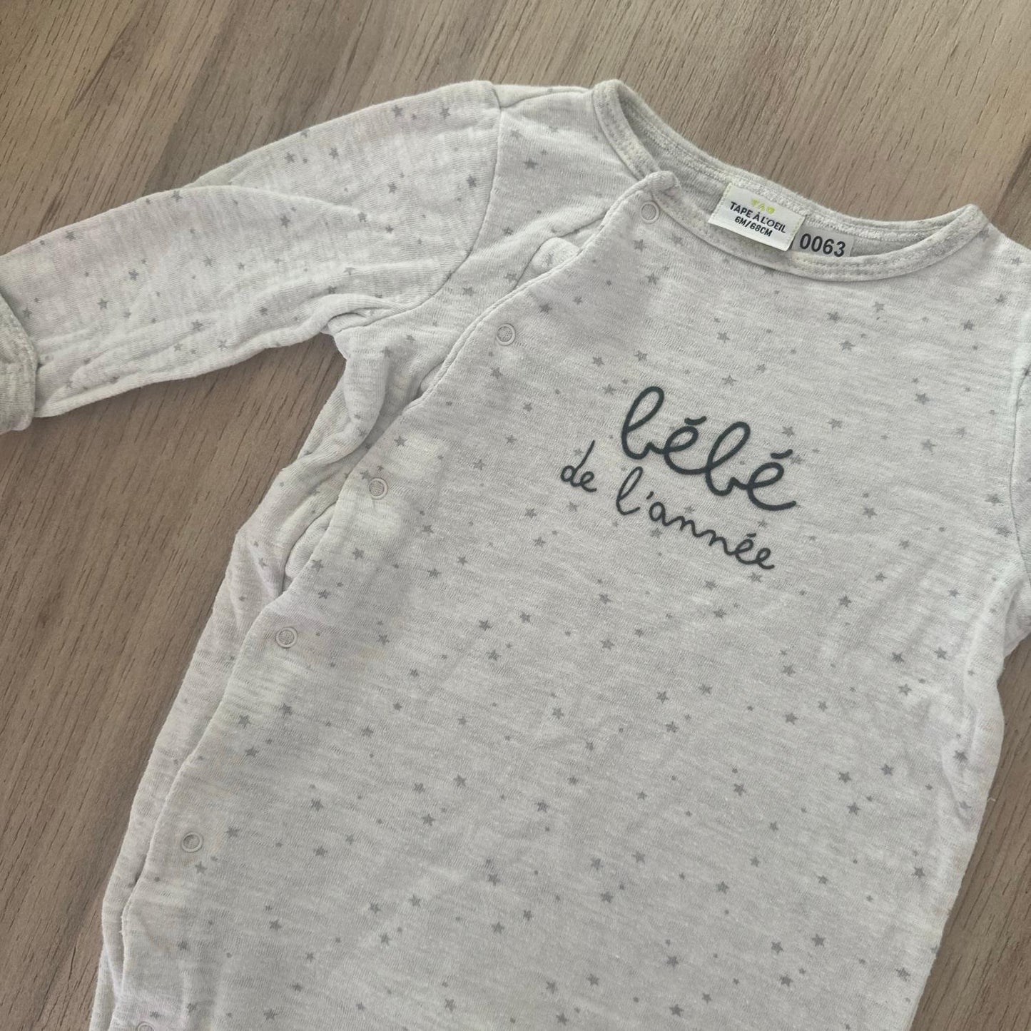 Combinaison Tape à l'oeil : 6 mois