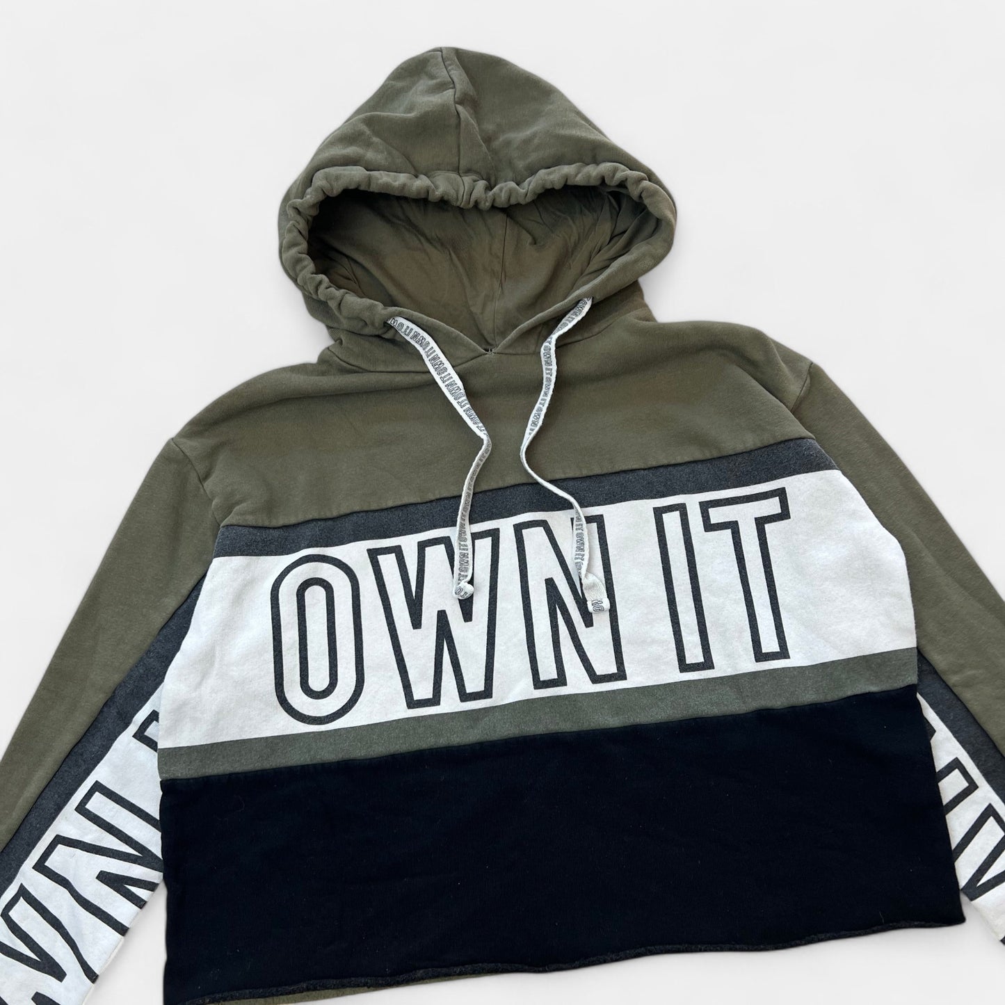 Pull Jennyfer : 16 ans