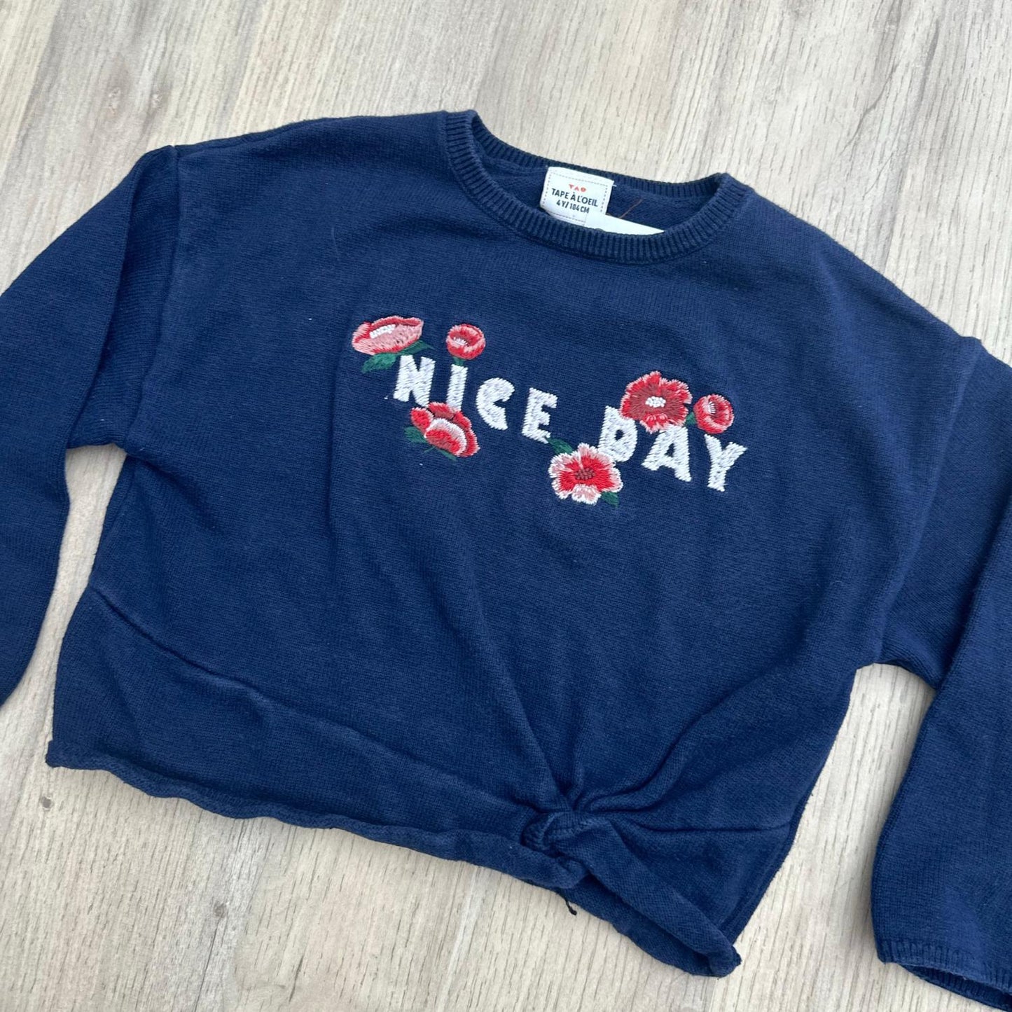 Pull Tape à l'oeil : 4 ans