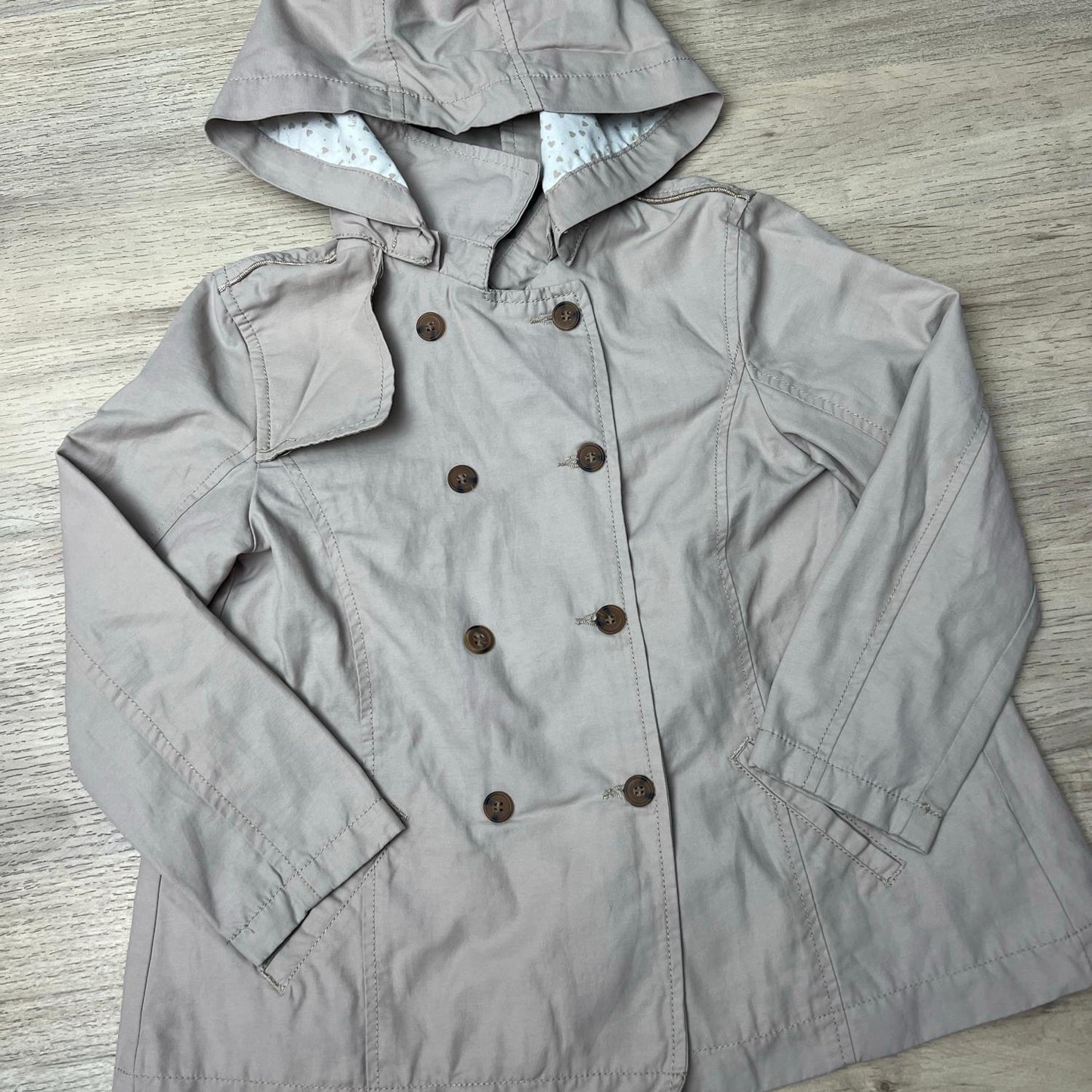 Imperméable Tape à l'oeil : 6 ans