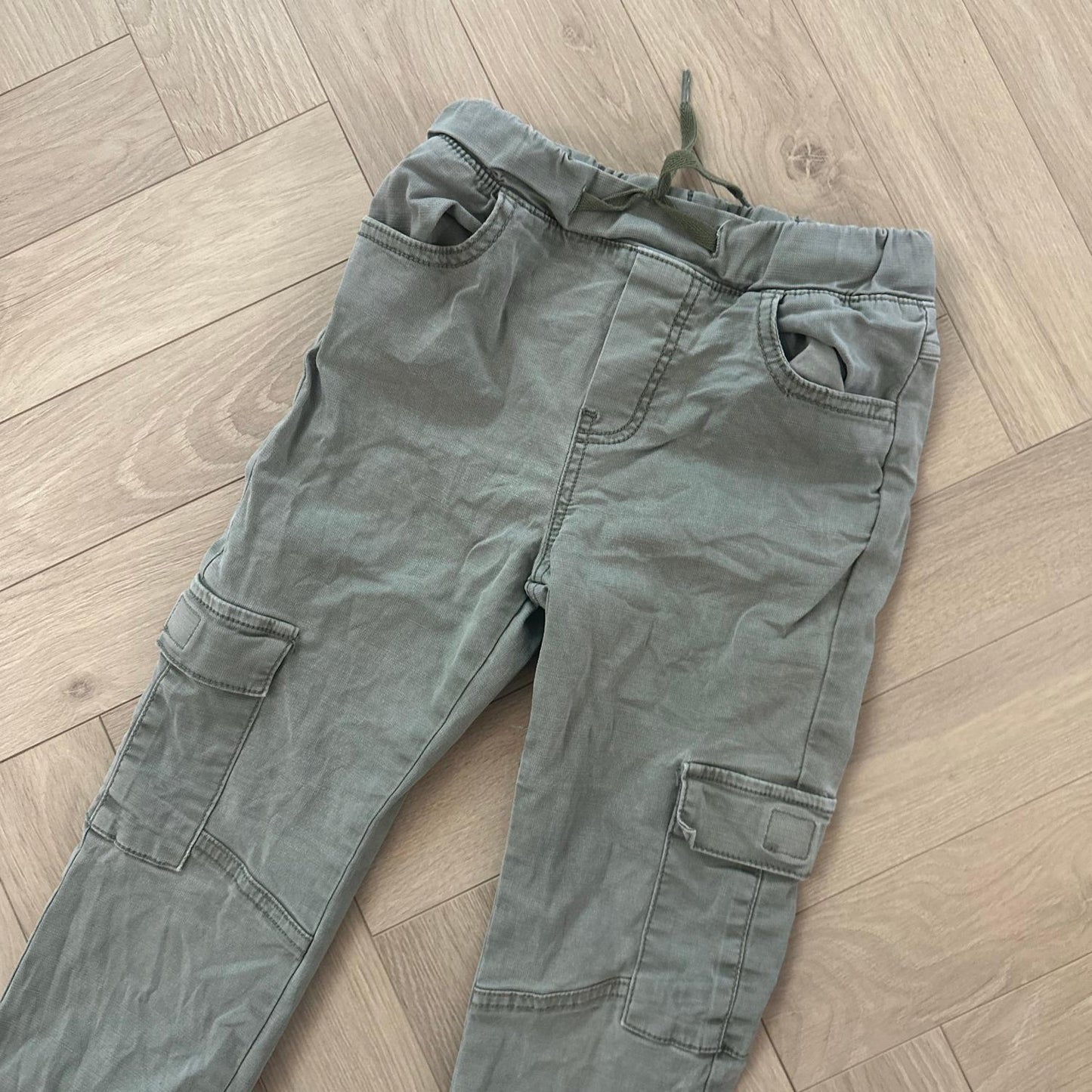 Pantalon cargo Tape à l'oeil : 8 ans