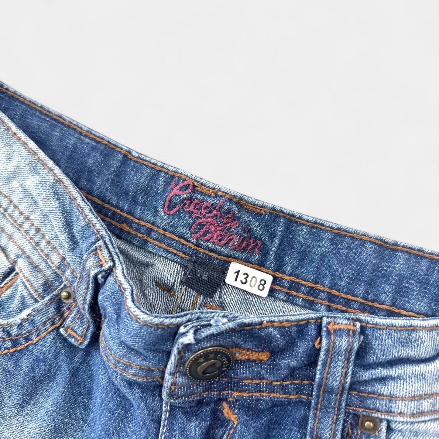 Short Creeks : 16 ans