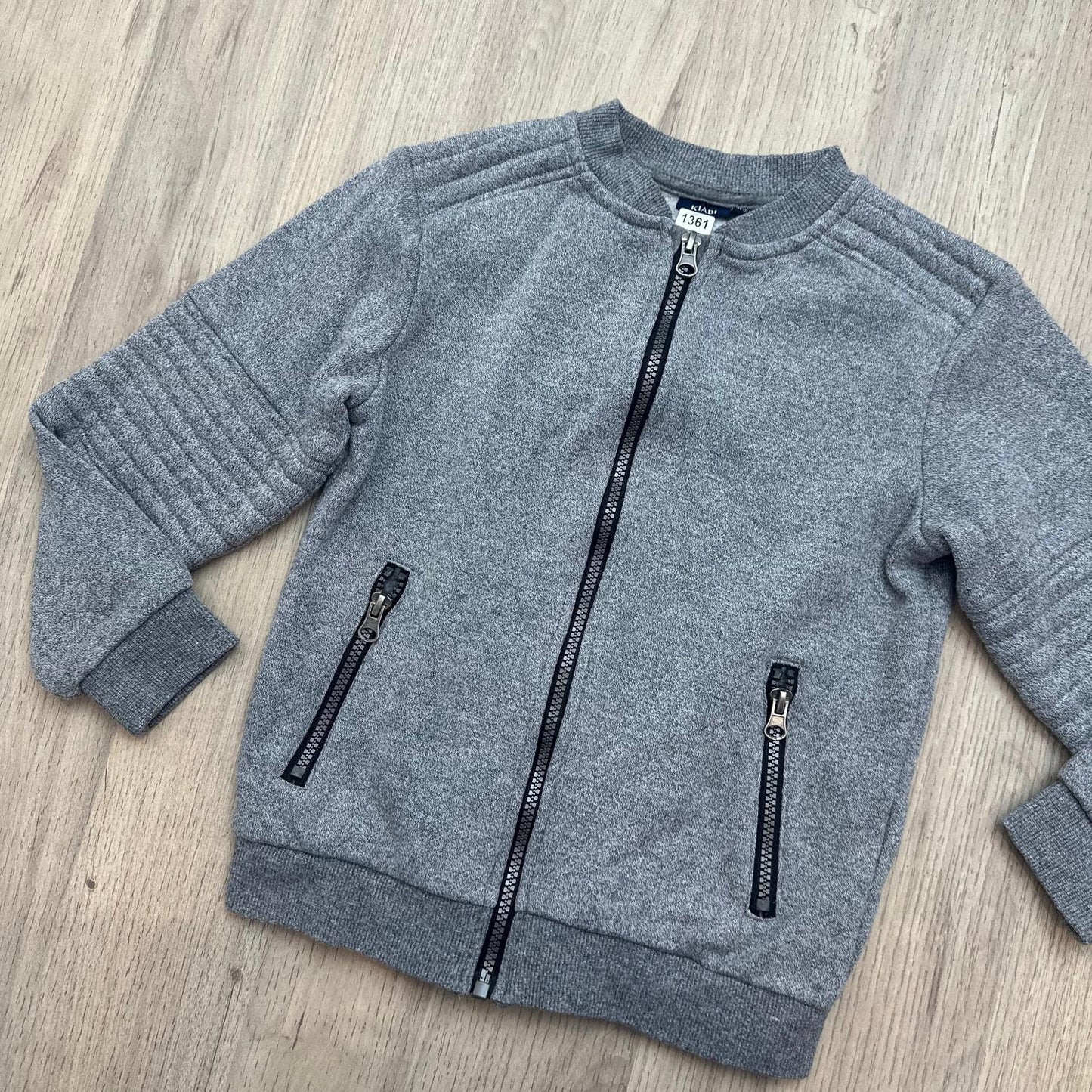 Gilet Kiabi : 8 ans