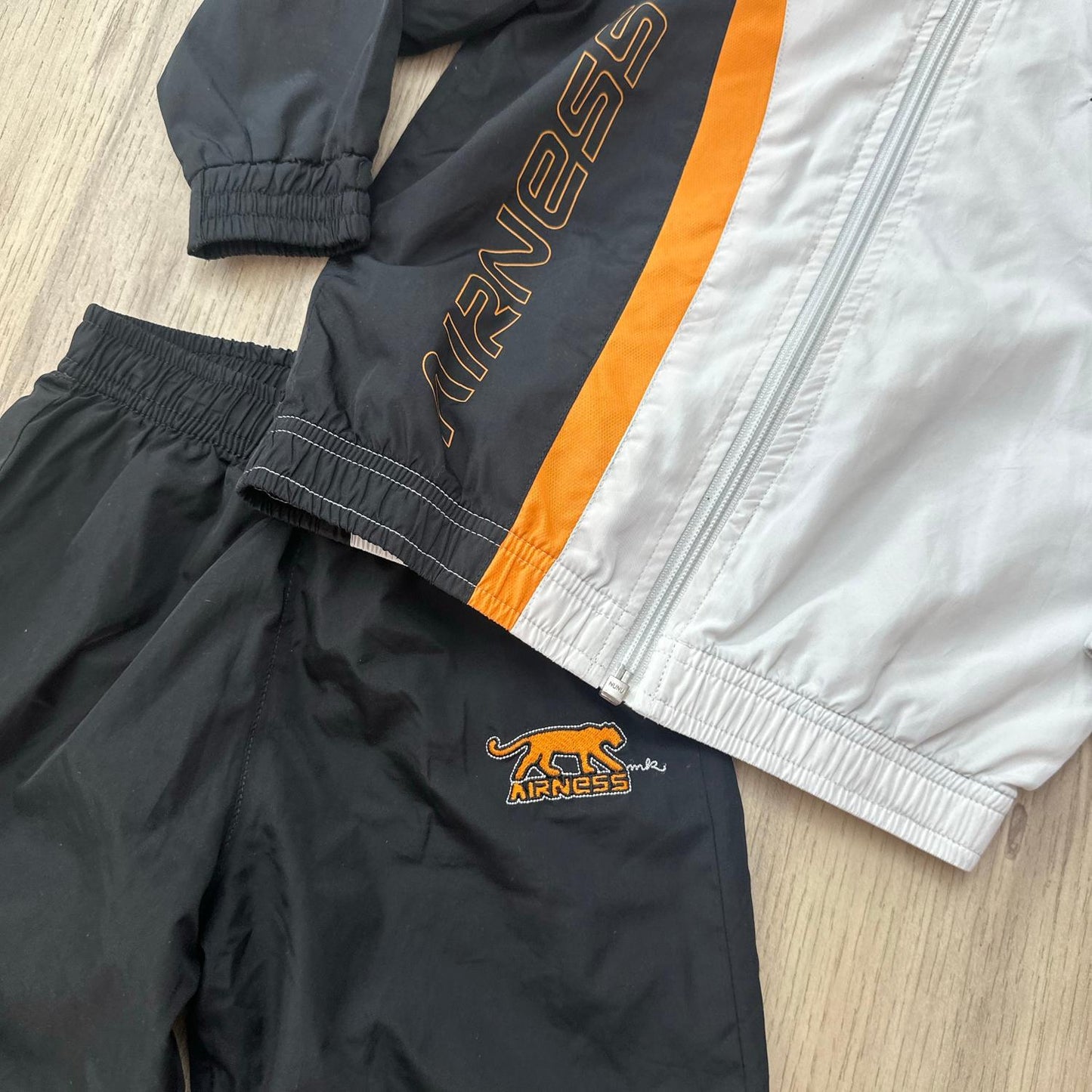 Tenue de sport Airness : 36 mois