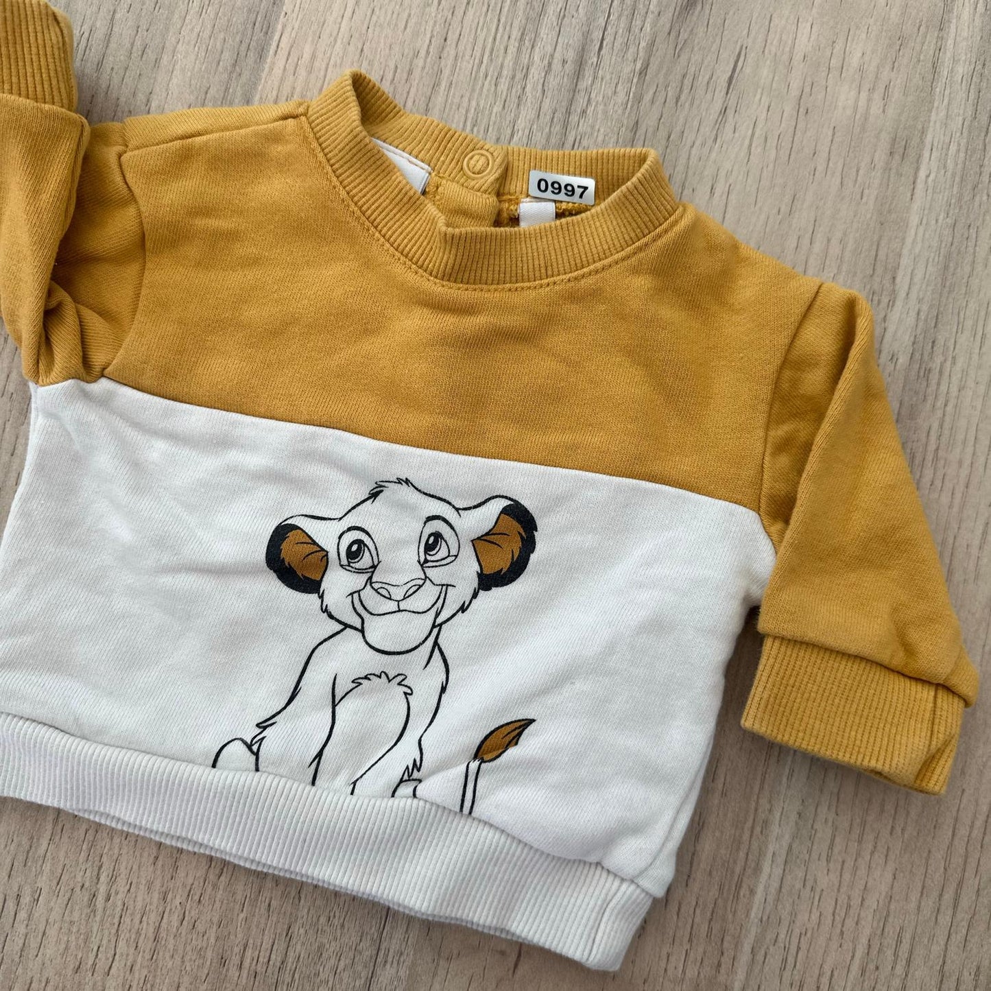 Pull Disney : 1 mois