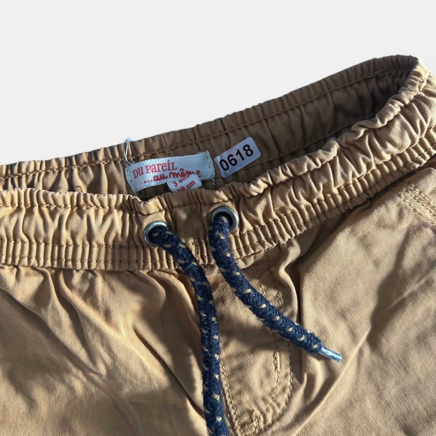 Short Du Pareil au même : 3 ans