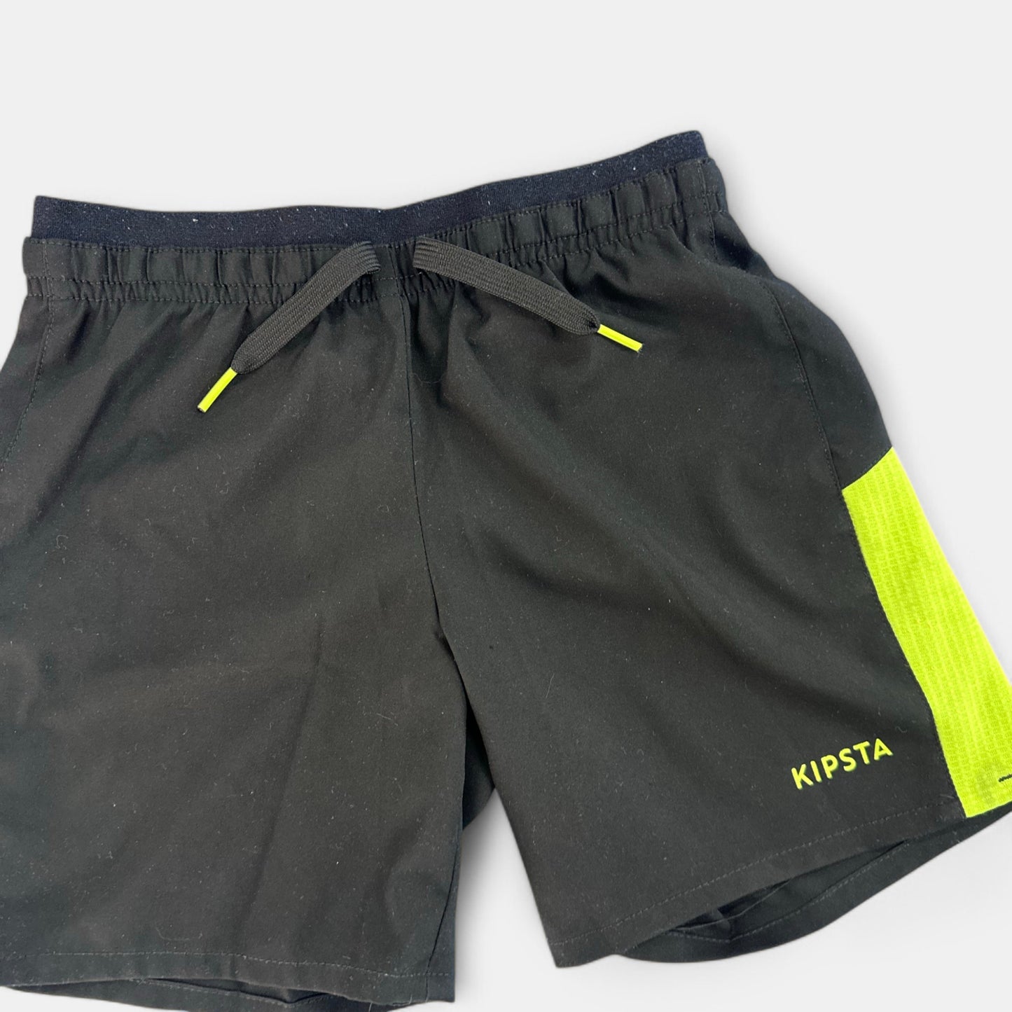 Short Décathlon : 7 ans