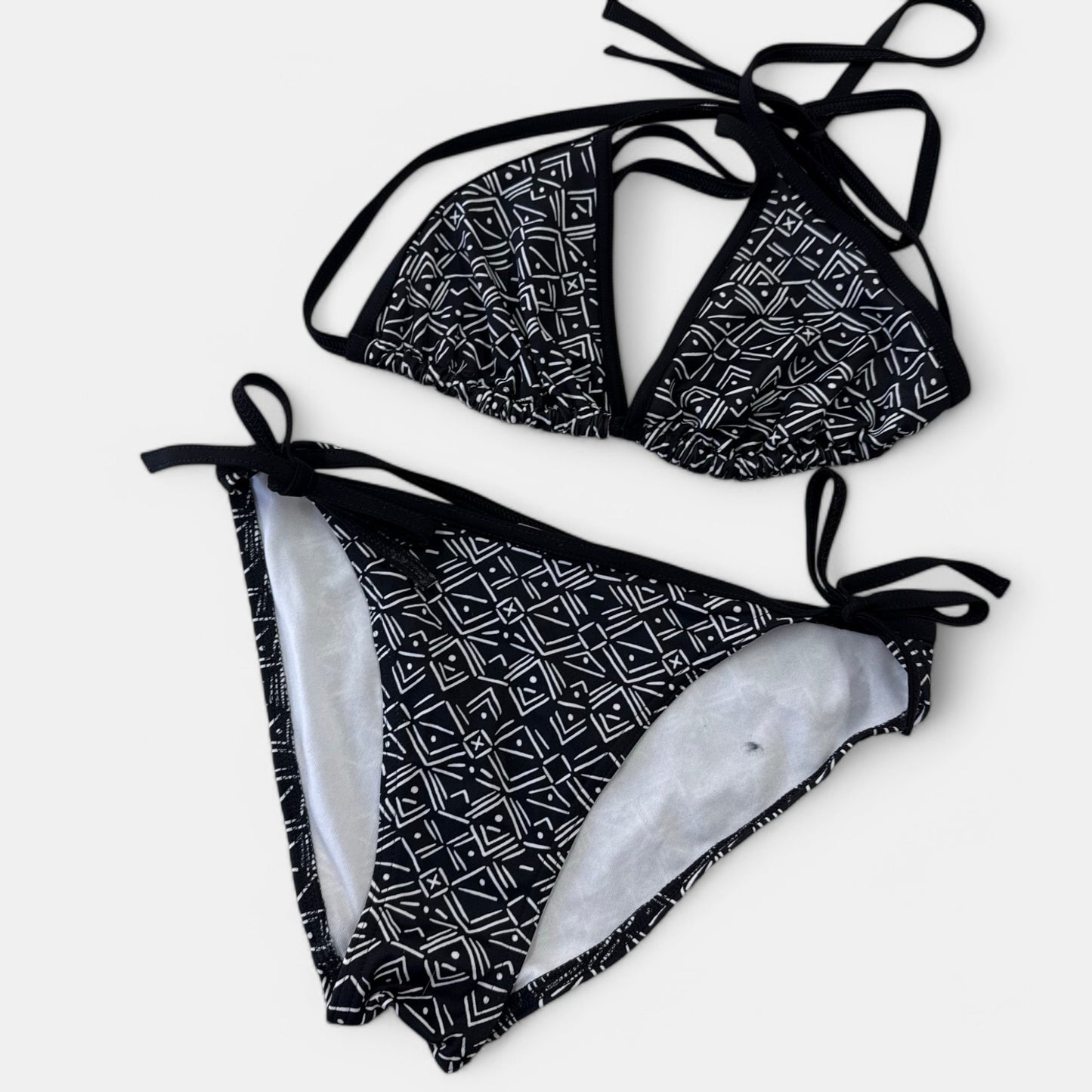 Maillot de bain : 16 ans