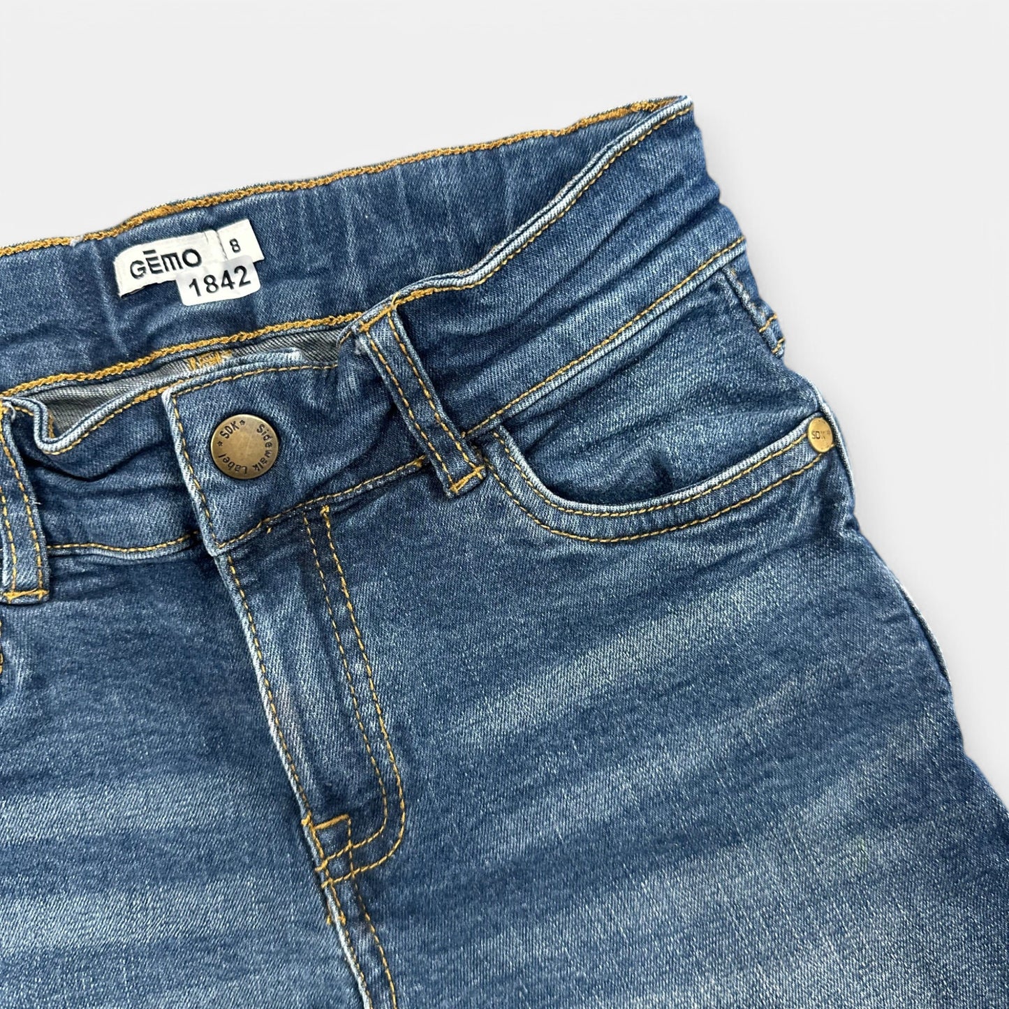 Short Gémo : 8 ans
