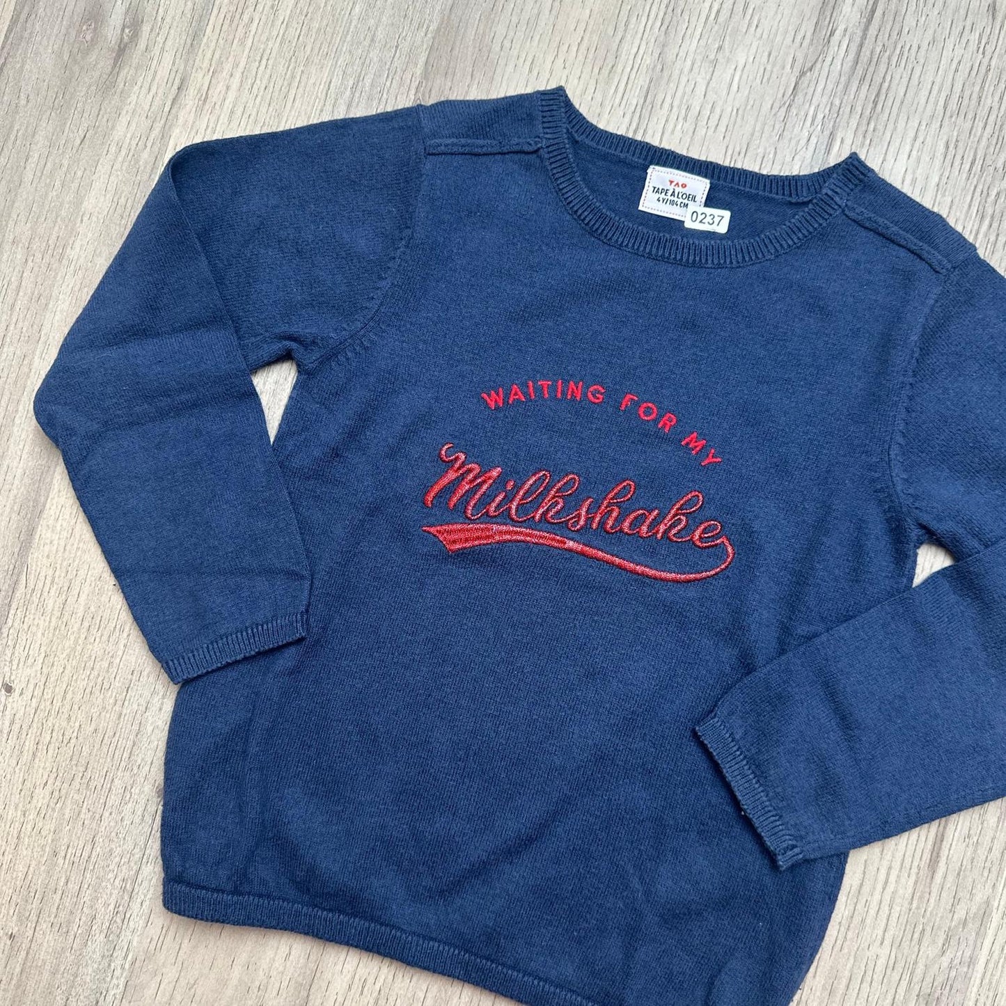 Pull Tape à l'oeil : 4 ans