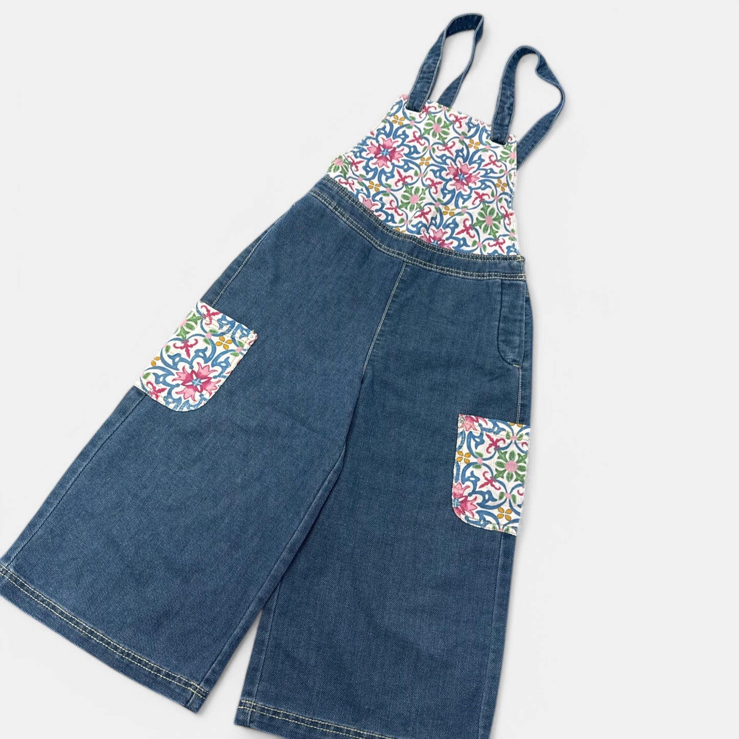 Salopette Benetton : 10 ans
