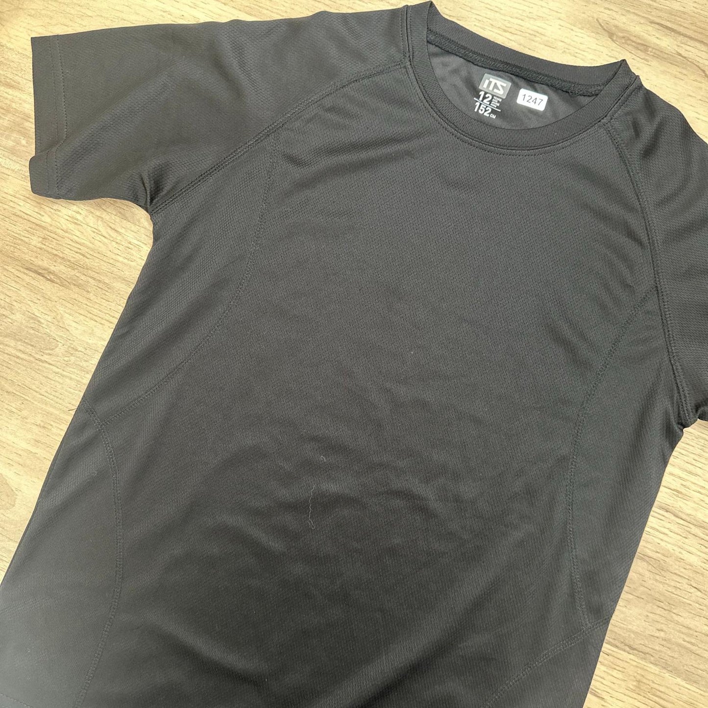 T-Shirt its : 12 ans