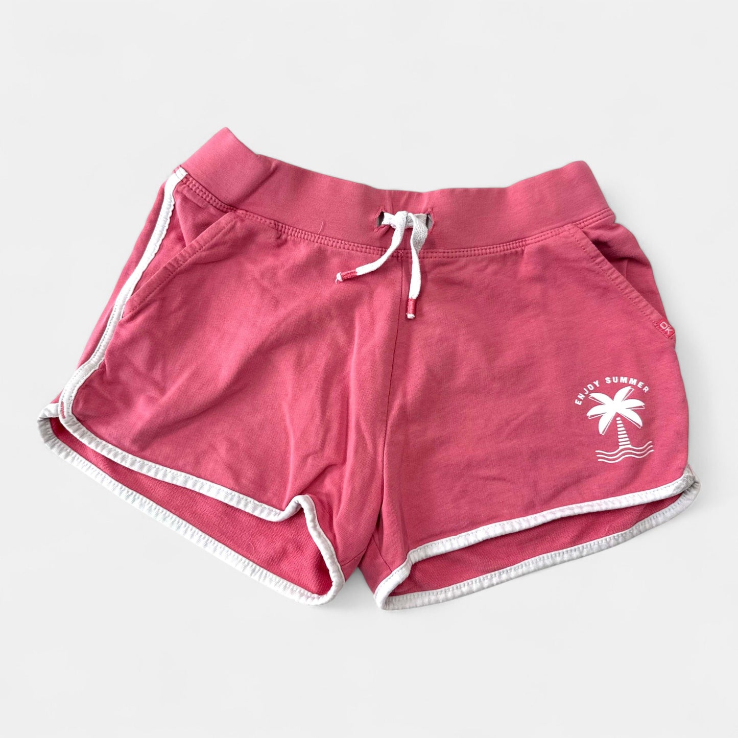 Short Okaïdi : 9 ans