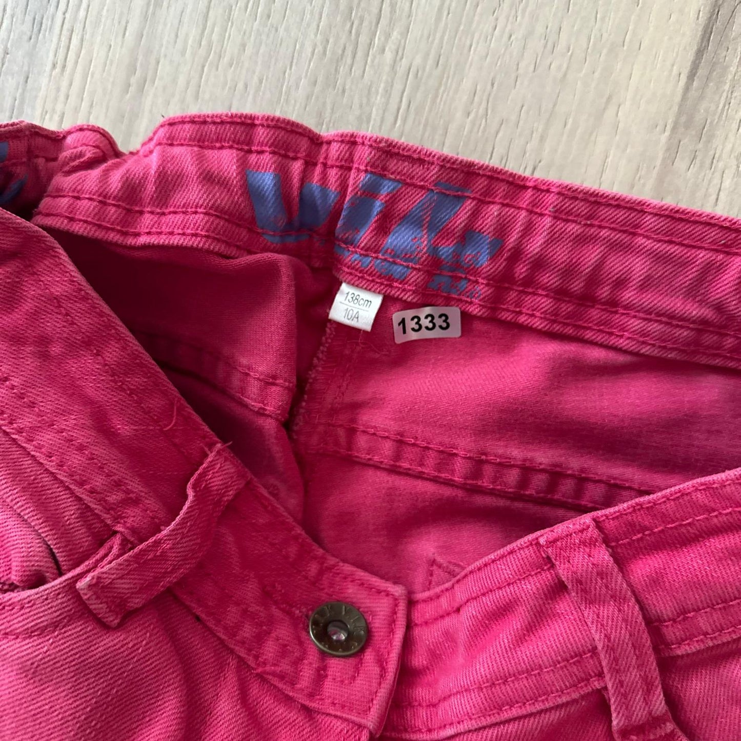 Pantalon rose : 10 ans