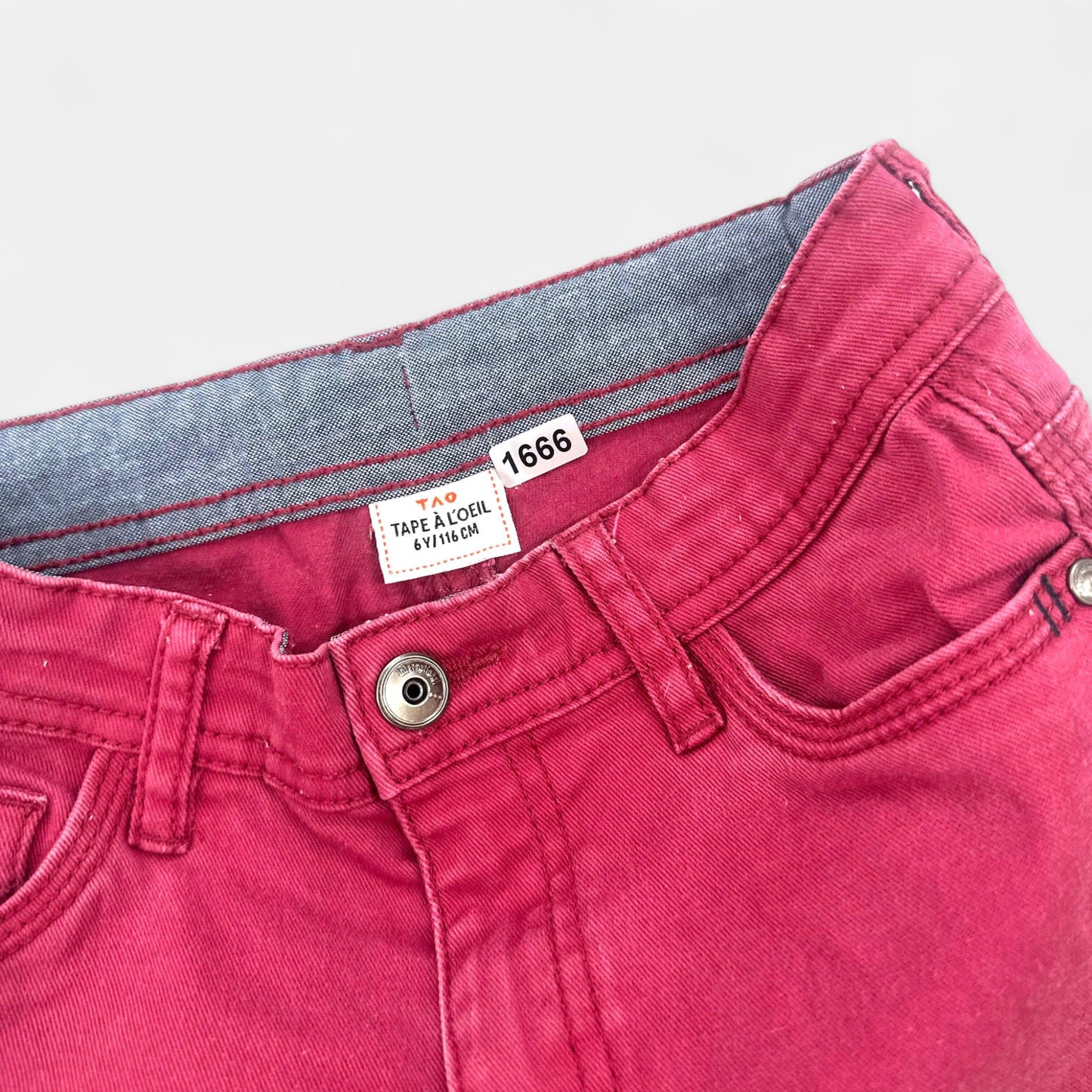 Short Tape à l'oeil : 6 ans