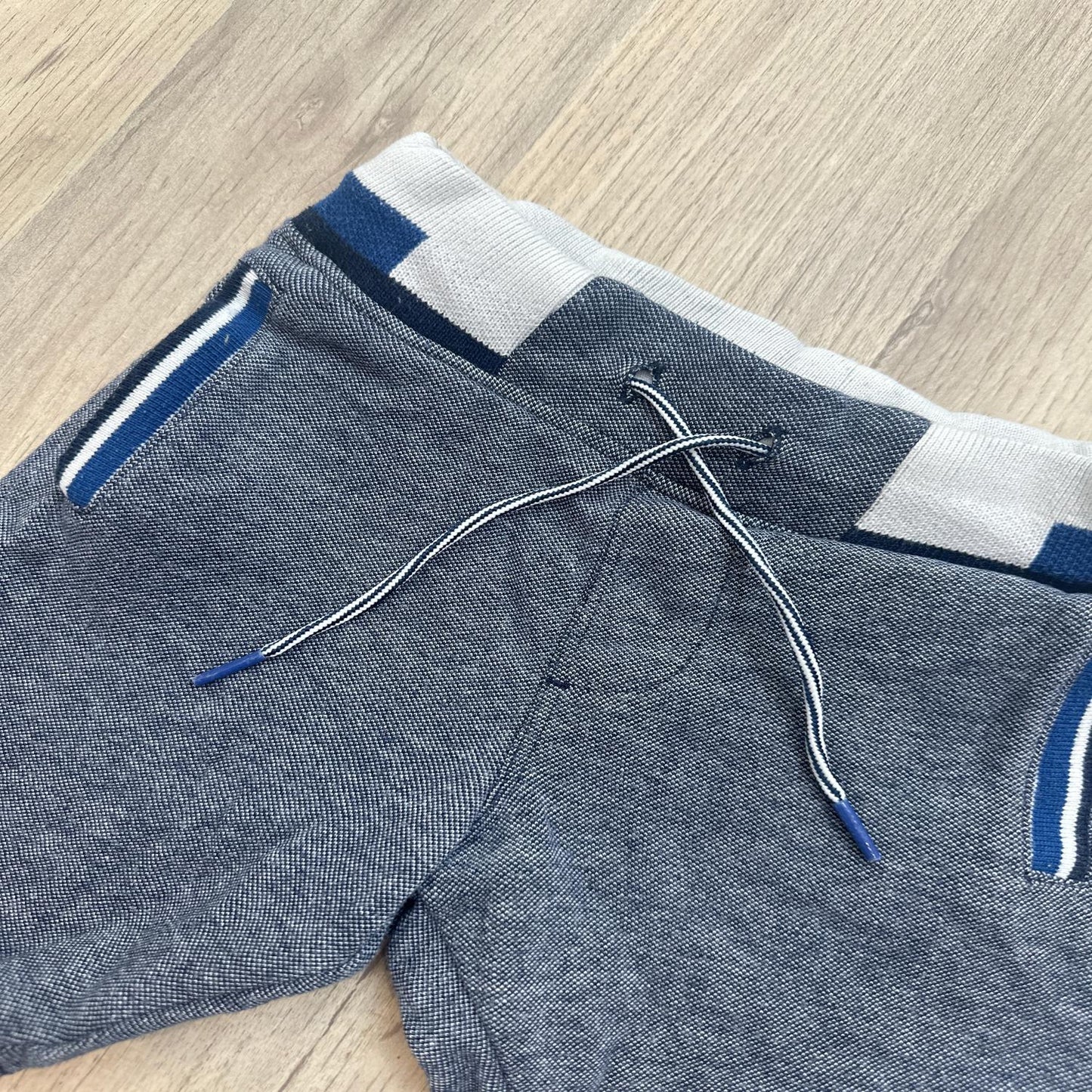 Short Okaidi : 3 ans
