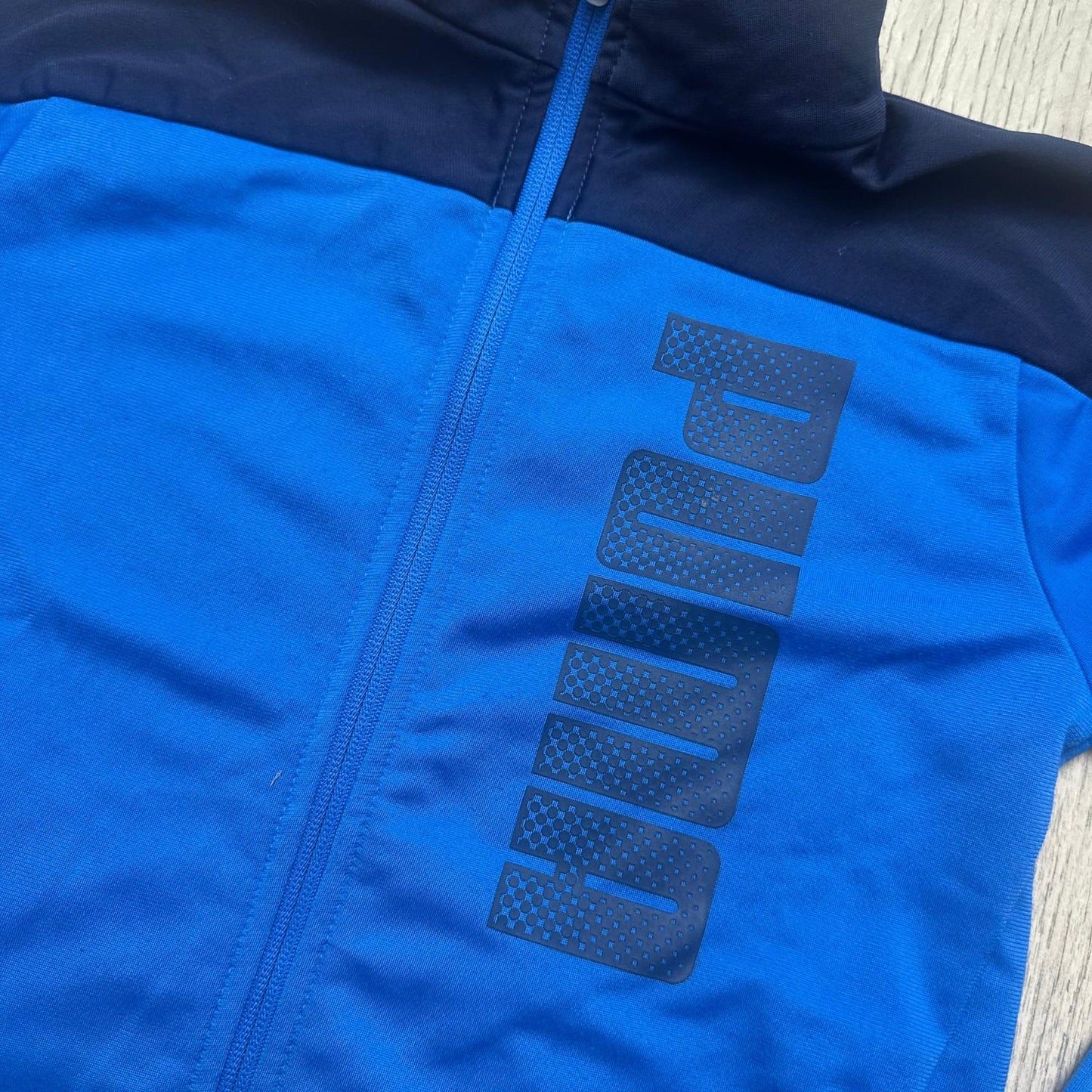 Tenue de sport Puma : 10 ans
