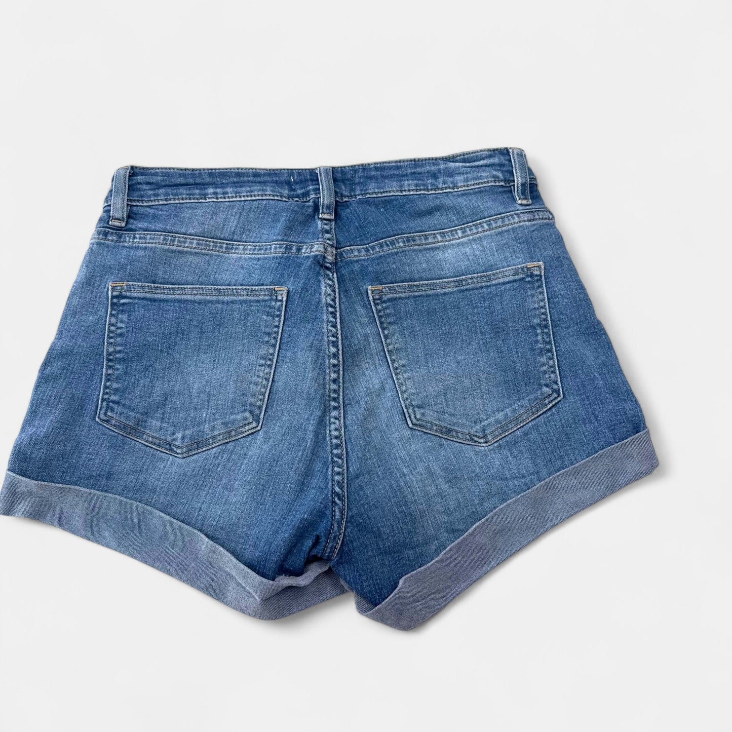 Short H&M : 16 ans