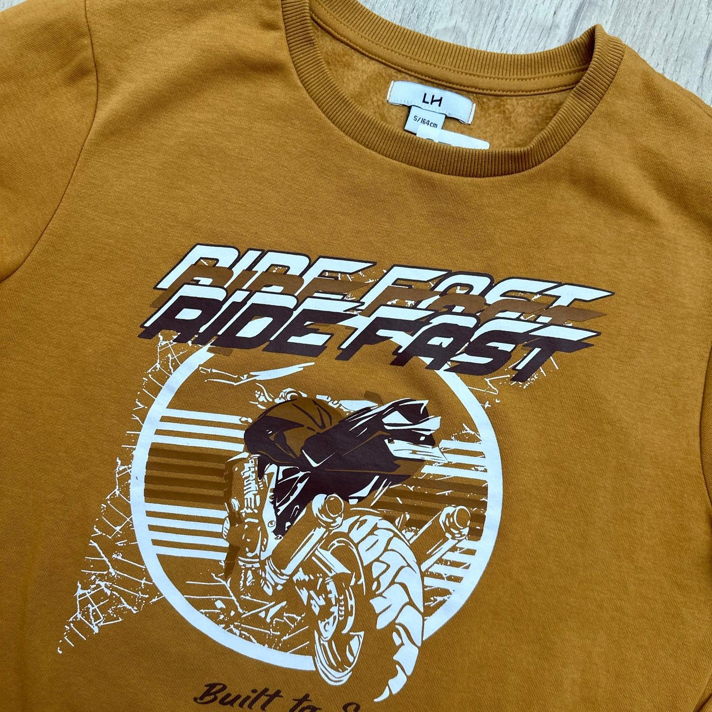 Pull La Halle : 16 ans