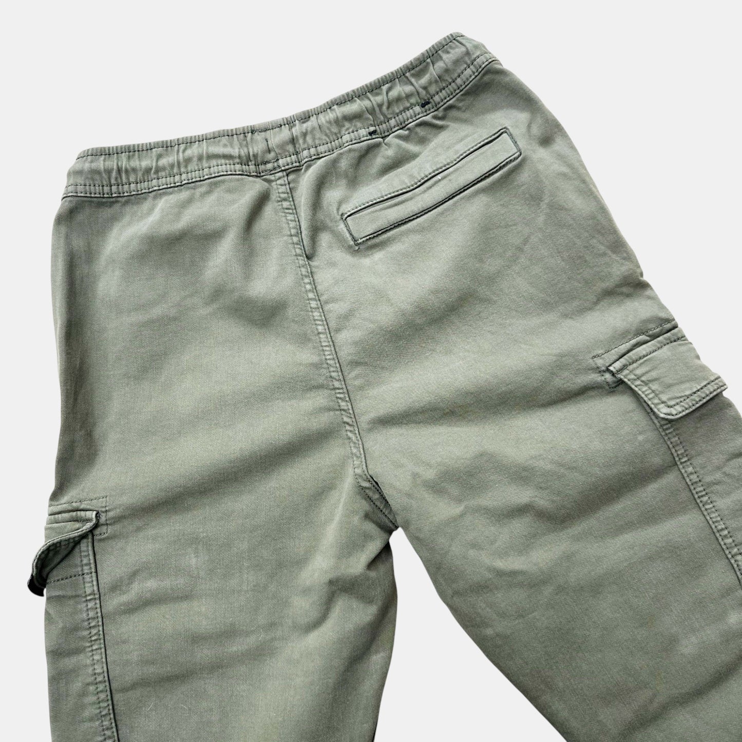 Pantalon C&A : 16 ans