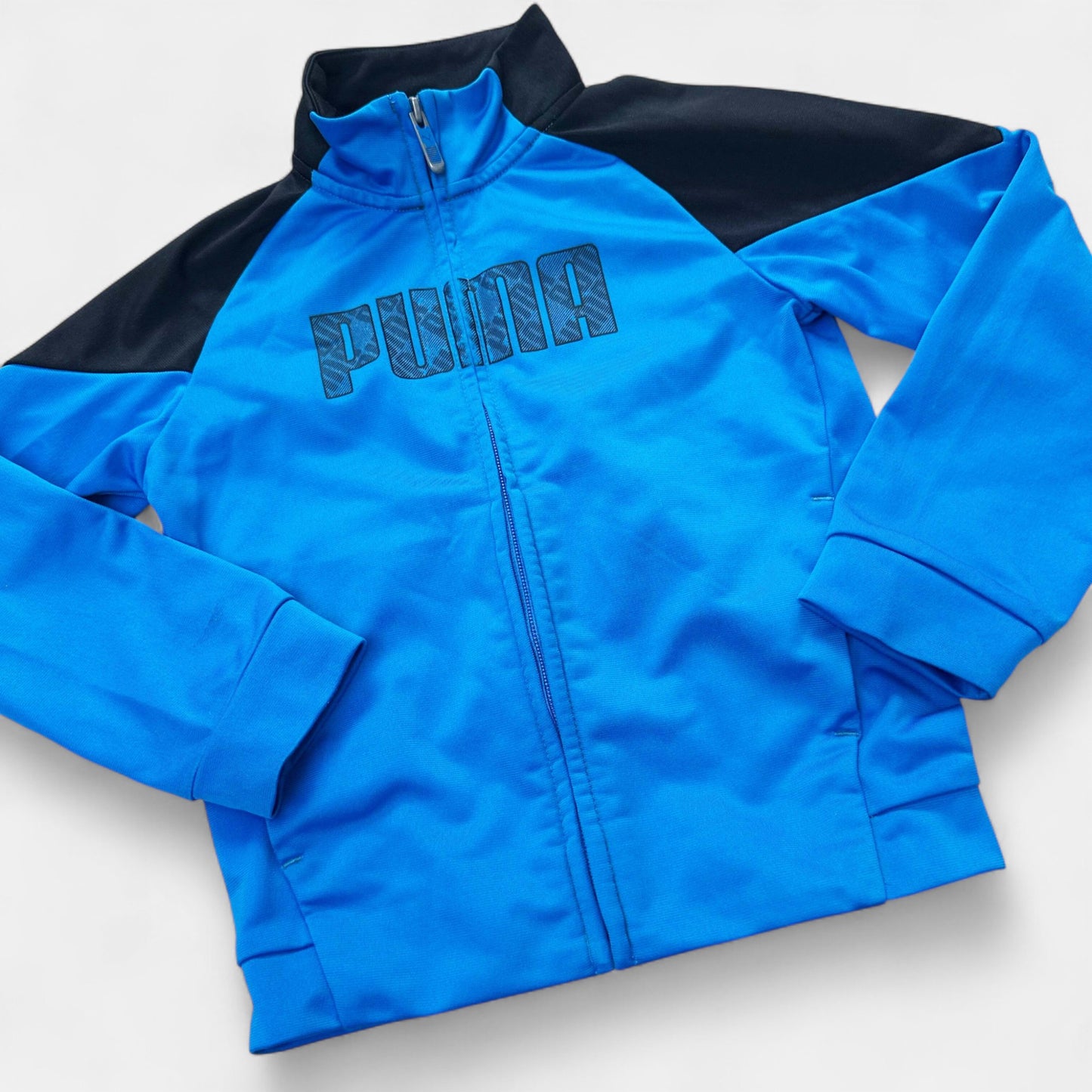 Tenue de sport Puma : 6 ans
