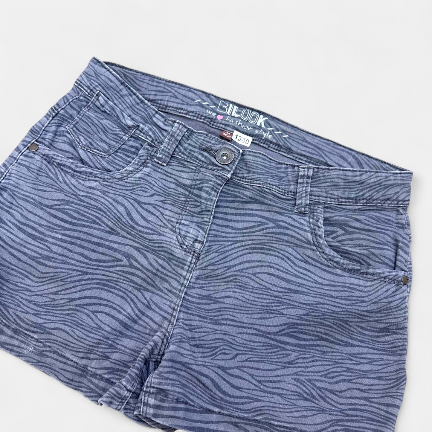 Short Bilook : 14 ans