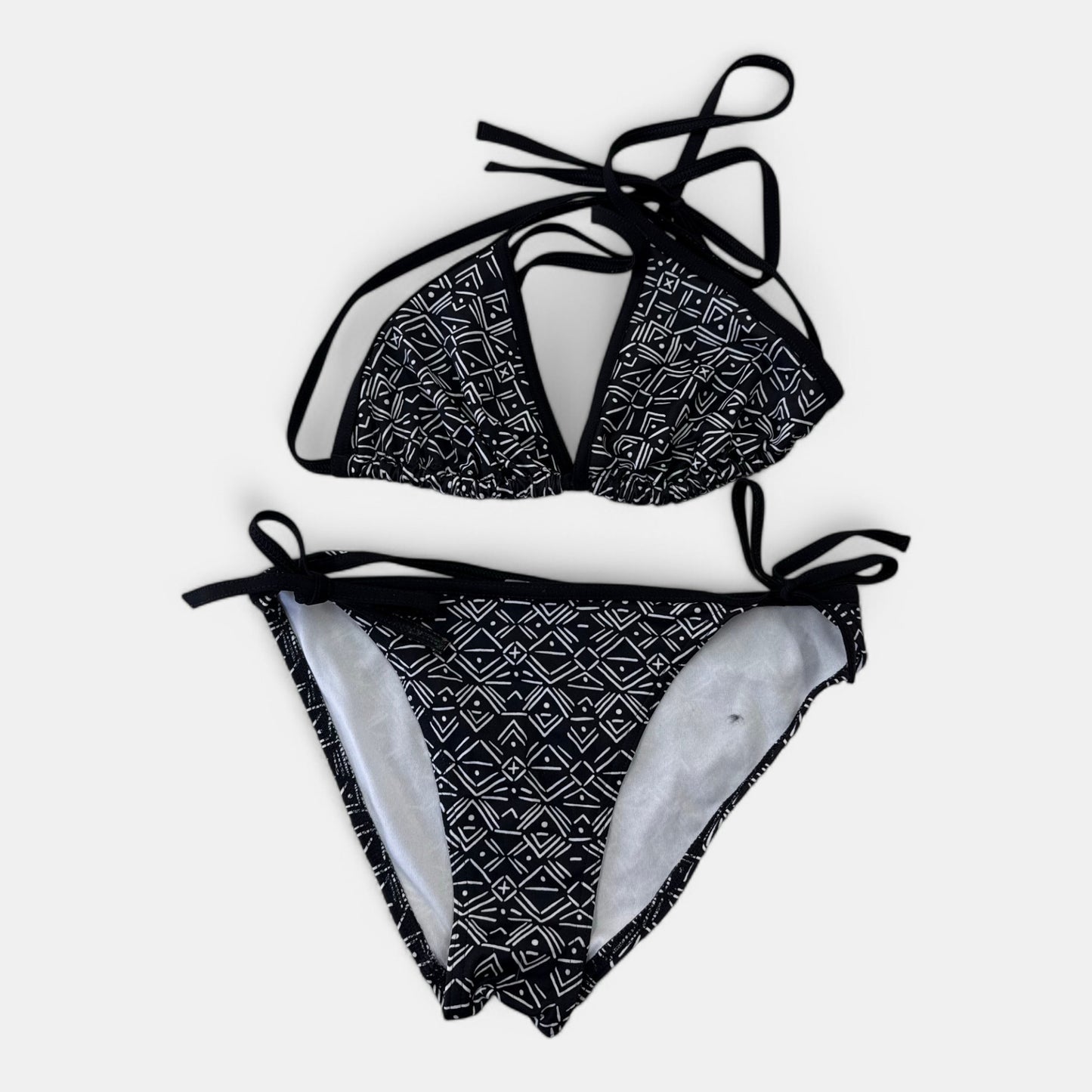 Maillot de bain : 16 ans