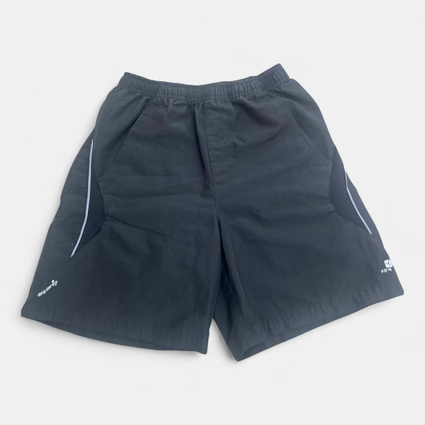 Short Domyos : 12 ans