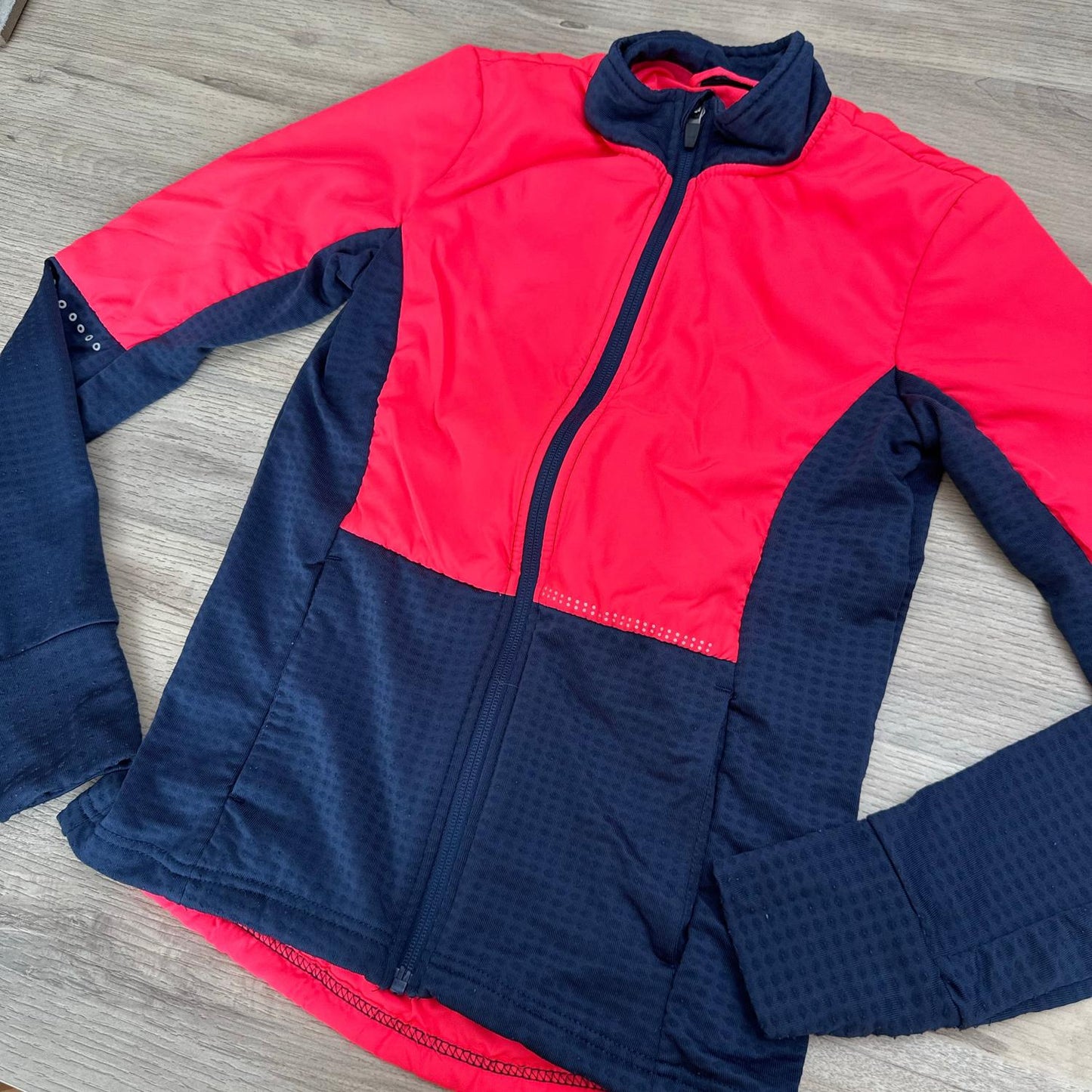 Veste sport : 14 ans