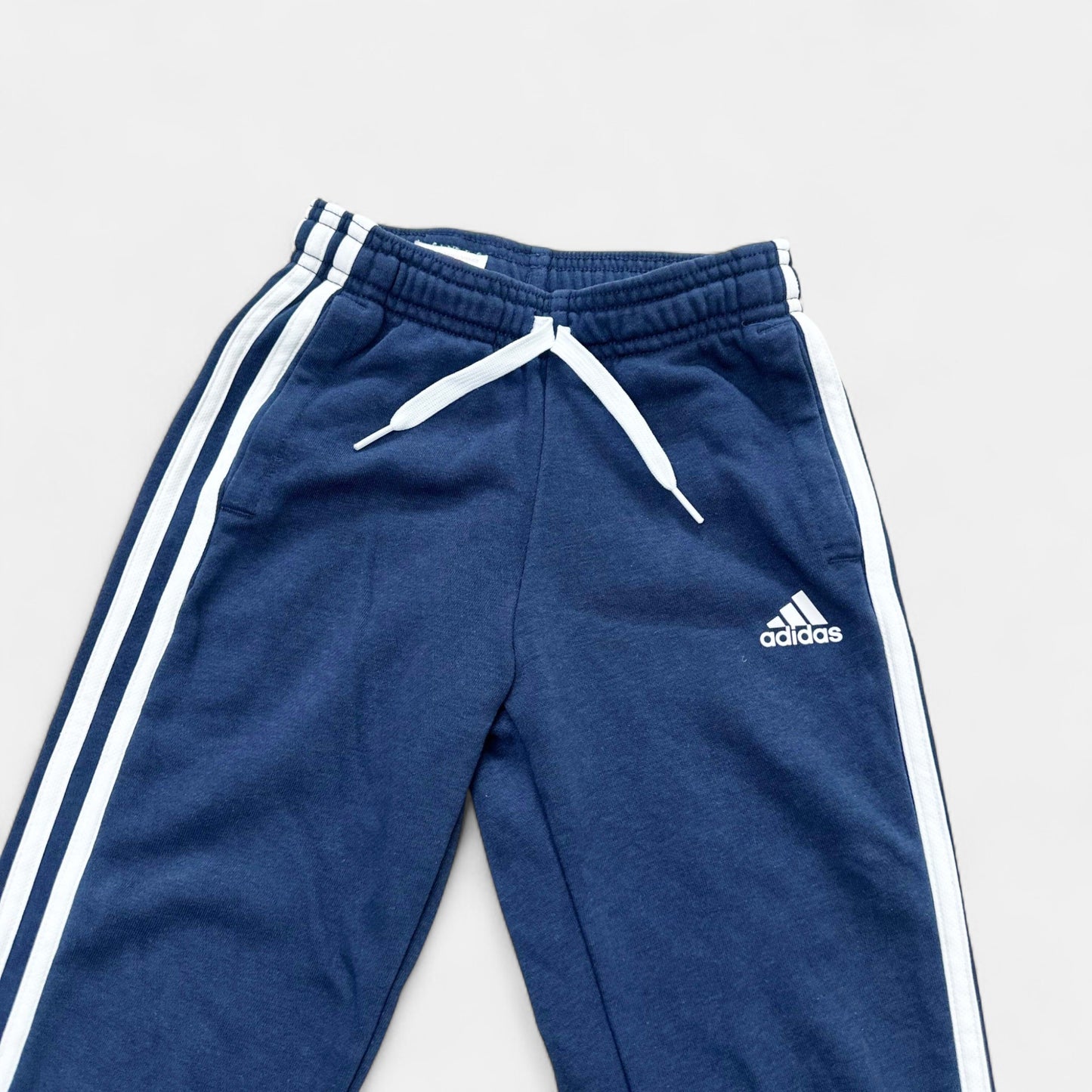 Pantalon Adidas : 6 ans
