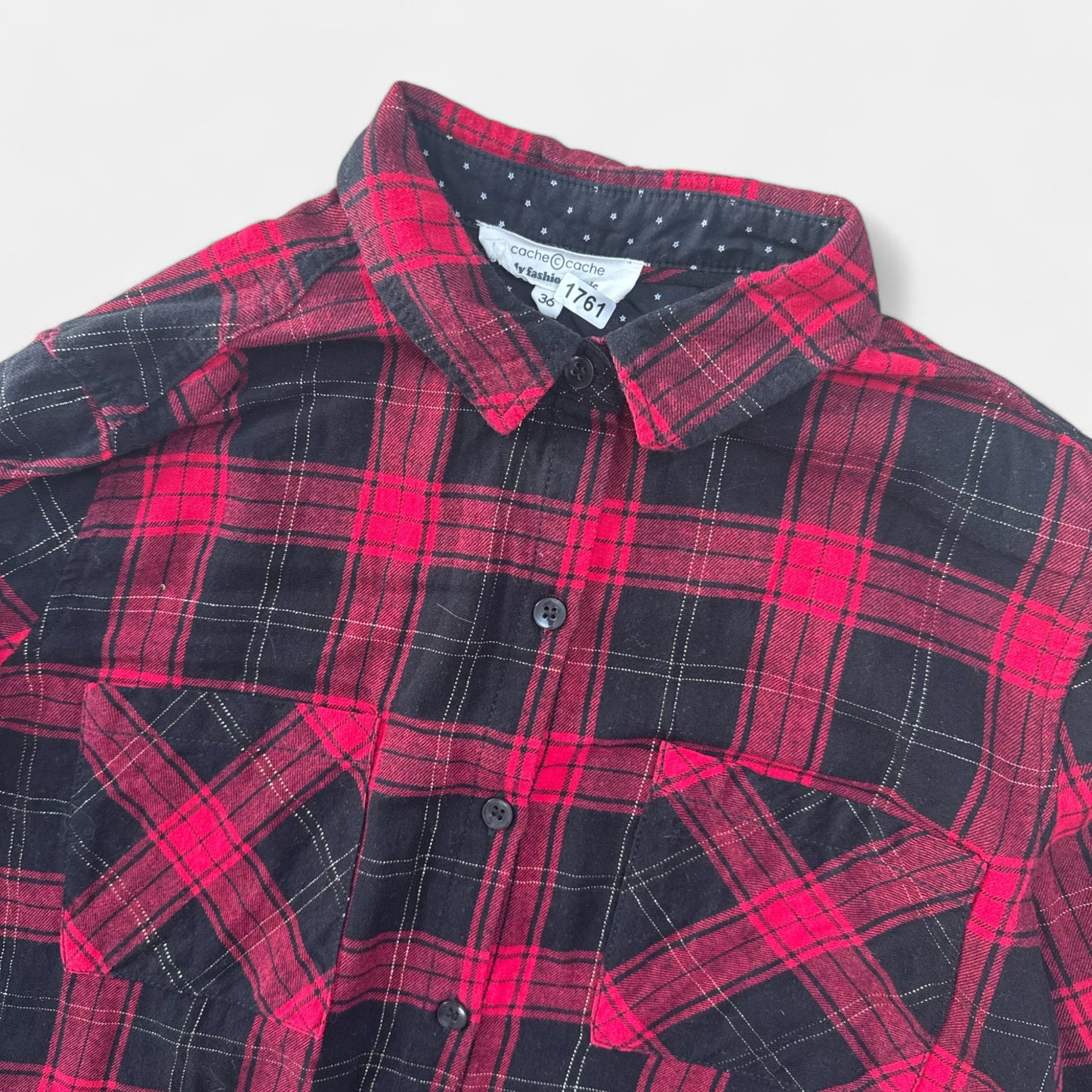 Chemise cache cache : 16 ans