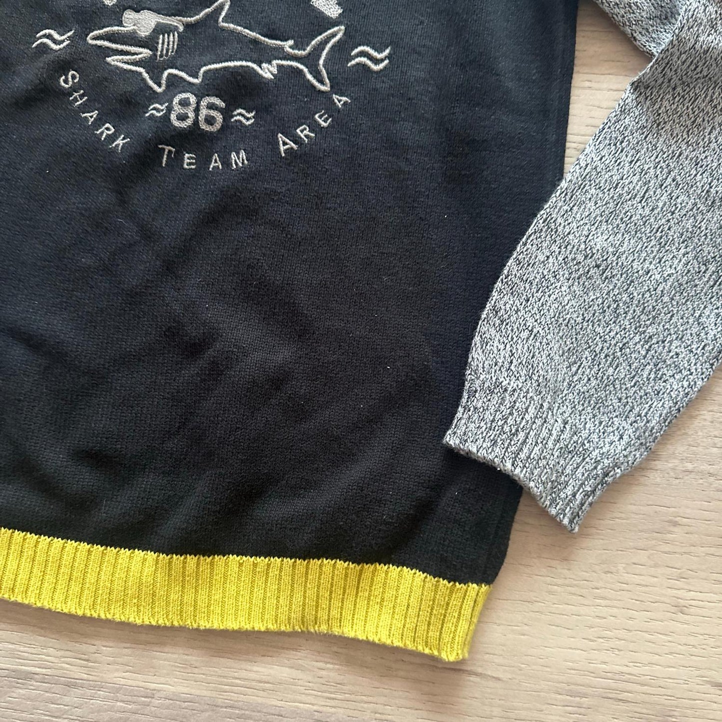 Pull Du Pareil au même : 8 ans