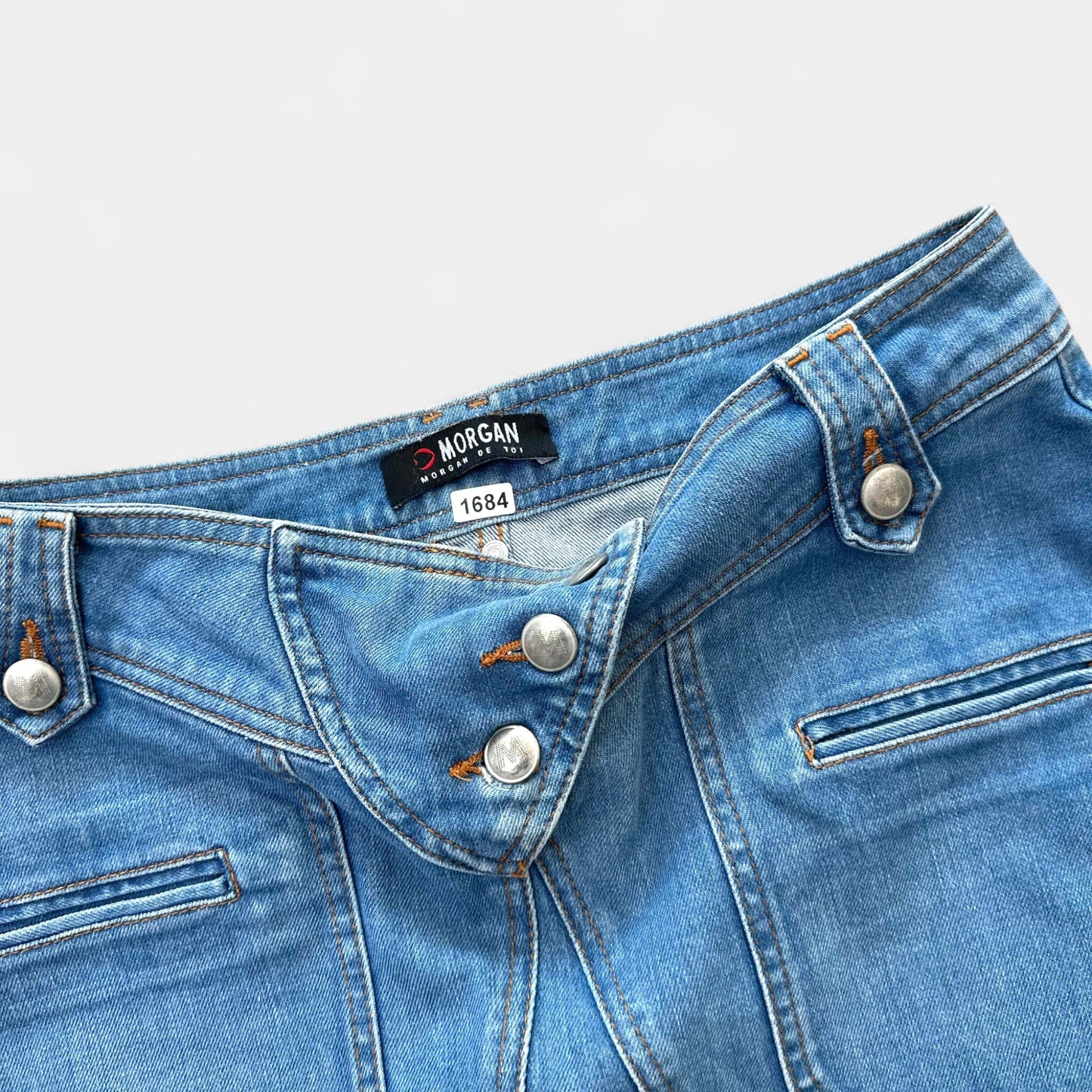 Jupe Morgan : 16 ans